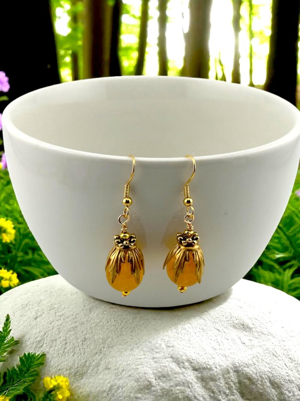Yellow Jade Acorn Earrings Gold Plated Dangle Earrings Woodland Cottagecore 2"